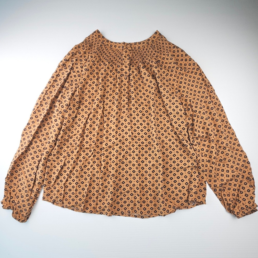 Croft & Barrow Womens Large Brown Tan Navy Smocked Floral Rayon Blouse Top